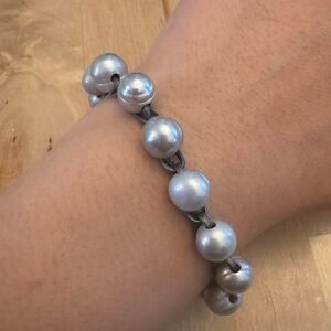Freshwater Pearl Leather Bracelet White Grey